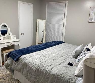 Hendersonville Apartment | Cozy Home 20 min from downtown.