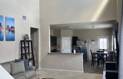 Austin House | Cozy Home: 9 Miles from Circuit of the Americas