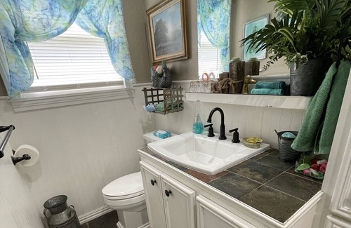 Landon Branch House | Cozy home away from home