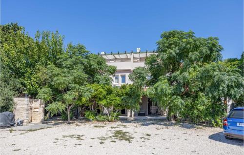 Barbat na Rabu House | Cozy Home In Barbat With Wifi