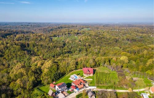 Lekenik House | Cozy Home In Brezane Lekenicke