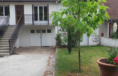 Creuzier-le-Neuf Cottage | Cozy home in Creuzier-le-Neuf with shared pool