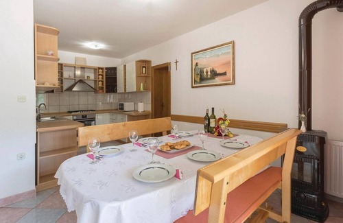 Duba House | Cozy home in Duba with kitchen