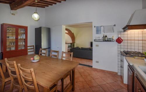 Fauglia House | Cozy Home In Fauglia With Wifi