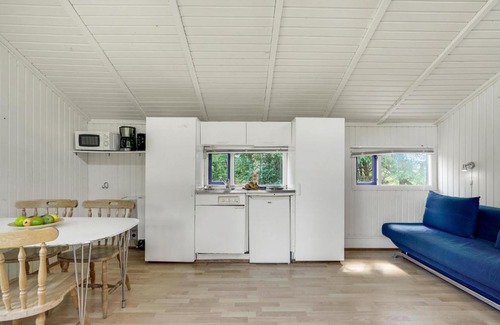 Hampen House | Cozy Home In Hampen With Wifi