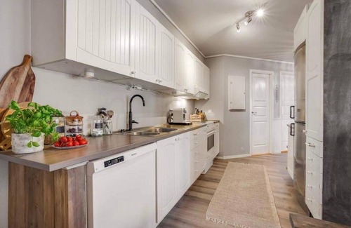 Asker House | Cozy home in Heggedal with house a panoramic view
