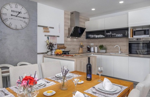 Jadranovo House | Cozy home in Jadranovo