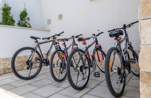 Jadranovo House | Cozy home in Jadranovo