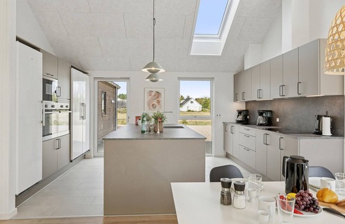 Bratten Strand House | Cozy home in Jerup with sauna