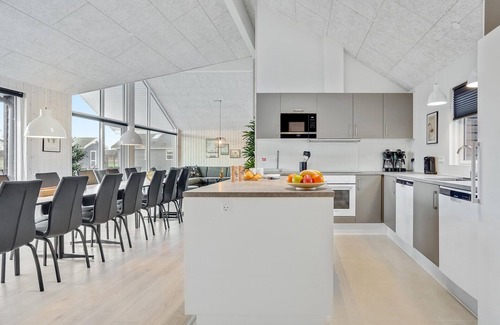 Nr. Lyngby House | Cozy home in Løkken with sauna
