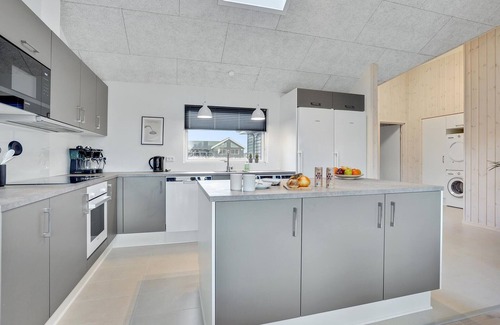 Nr. Lyngby House | Cozy home in Løkken with sauna