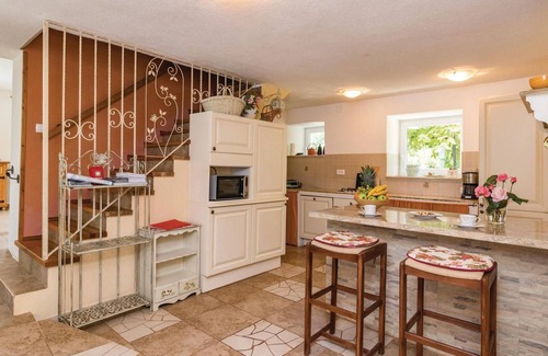 Manjadvorci House | Cozy home in Manjadvorci with WiFi