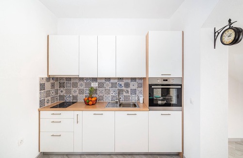 Maslenica House | Cozy home in Maslenica with WiFi