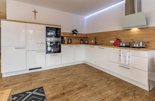 Pomer House | Cozy home in Medulin with kitchen