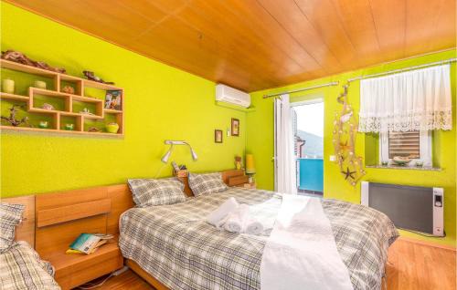 Miholascica House | Cozy Home In Miholascica With Wifi