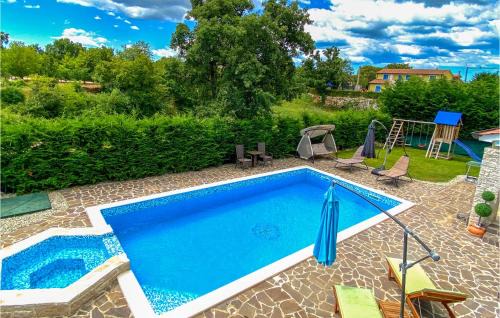 Muzini House | Cozy Home In Naselje Muzini With Sauna