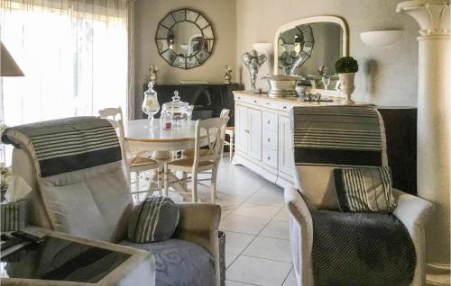 Puisserguier House | Cozy Home In Puisserguier