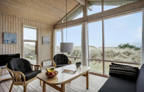 Grønhøj House | Cozy Home In Saltum With House Sea View