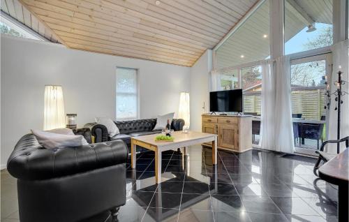 Store Kongsmark House | Cozy Home In Slagelse With Kitchen