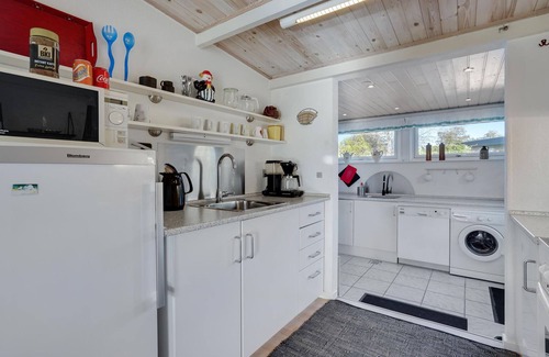 Kegnæshøj House | Cozy home in Sydals with kitchen