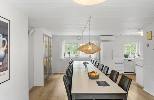 Bøtø By House | Cozy home in Væggerløse with sauna