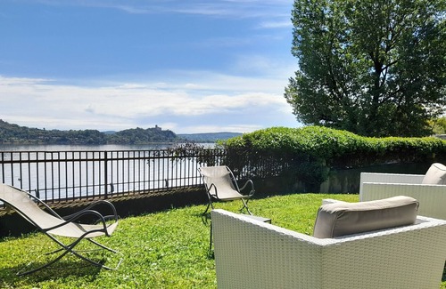 Meina House | Cozy home situated on the lake in front of the beach, with fantastic view!