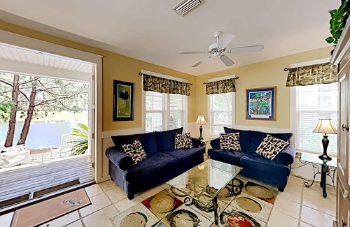 Laurel Grove House | Cozy home w/lakefront porch, fairway views & golf cart - shared pool & hot tub