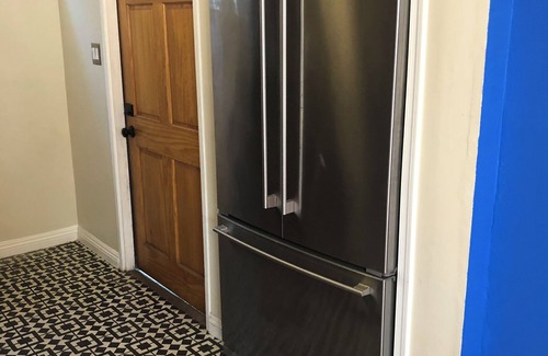 Mid-Wilshire House | Cozy home with AC in charming Los Angeles