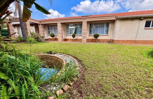 Kempton Park House | Cozy Home with Pool, Braai & Top Security