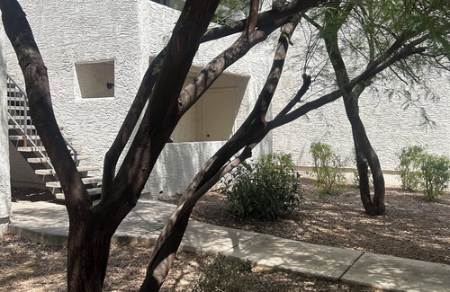 Alhambra Apartment | Cozy Hostel for induvial