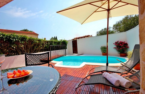 Rovinjsko Selo House | Cozy house for 2, private pool, Rovinj 5 mins, free wifi PC