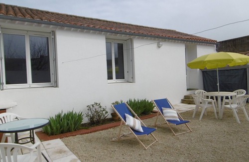 Barbatre House | Cozy house in Barbâtre, near beach, garden, 2 pers.