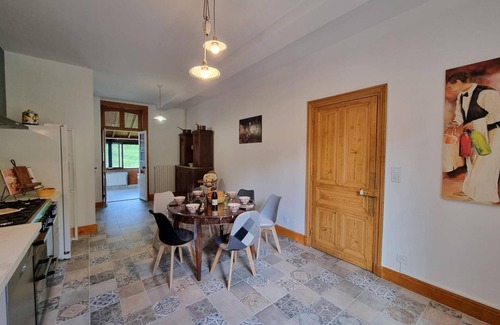 Neronde Cottage | Cozy house in Néronde for 6 ppl with garden and wifi