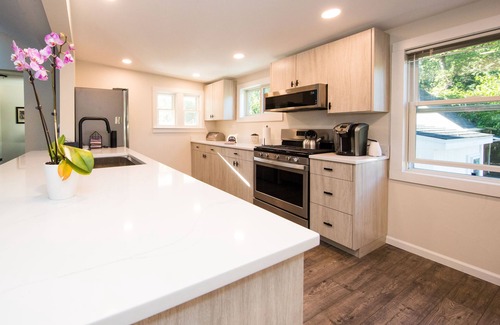 Zenda House | Cozy House perfect to enjoy the lake with Beach & Boat launch 2 minutes drive.