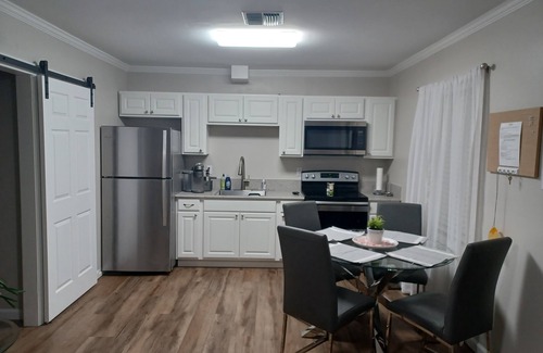 Milton Apartment | COZY HOUSE! with Covered Parking