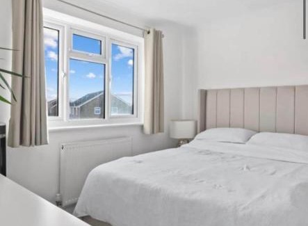 Polegate House | Cozy house with garden