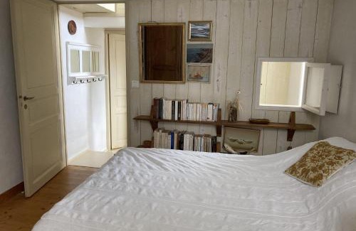 Saint-Clement-des-Baleines House | Cozy little house close to the sea