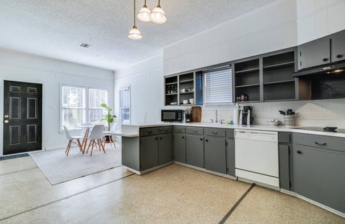 Freetown - Port Rico House | Cozy Lafayette Shared House-private Bedroom Garden Free Parking