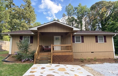 Gumlog House | Cozy Lake Hartwell Cottage near Tugaloo State Park