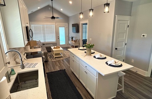 Leesville House | Cozy Lake Home in Quiet Cove