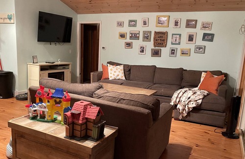 North Sebago House | Cozy Lake House on Sebago