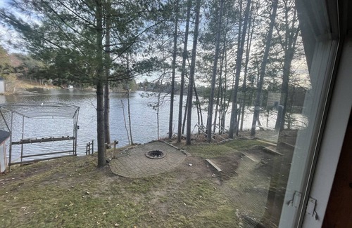 Elcho Cabin | Cozy Lake House