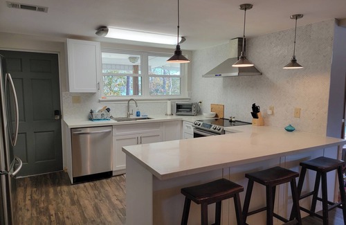 Little Kowaliga House | Cozy Lake Martin Retreat - 3BR Getaway with Fireplace & Peaceful Views