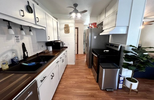 Myrtle House | Cozy Lakefront Home - Fire Pit - Fishing