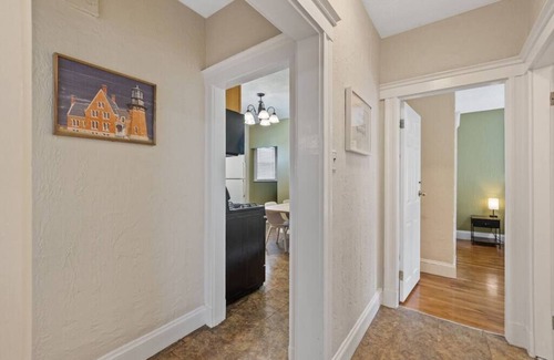 South Medford House | Cozy Large House close to TUFTS/Harvard/MIT 4BR