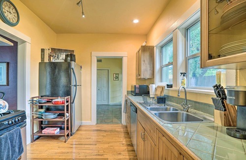 Mesilla Park House | Cozy Las Cruces Gem: Fire Pit, Patio & Views!