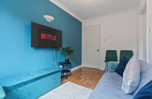 South Bermondsey House | Cozy London Townhouse with 4 Bedrooms
