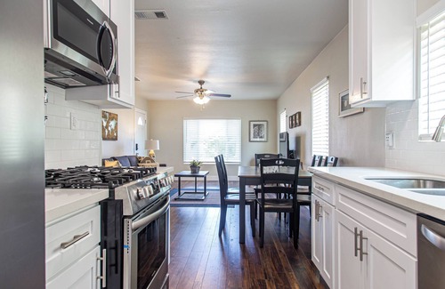 North Long Beach House | Cozy Long Beach Home- Newly Remodeled & Furnished