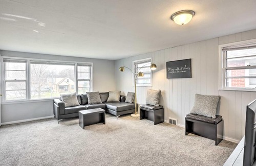 Glendale House | Cozy Milwaukee Home 3 Mi to Whitefish Bay!