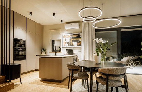 Tar-Vabriga Villa | Cozy Modern Villa Getaway for 6, with Saltwater Pool, Close to Beaches